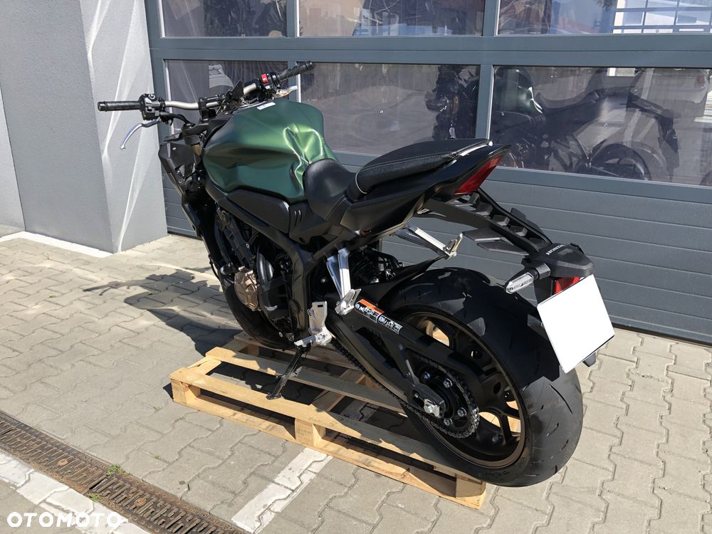 Honda CB - 11