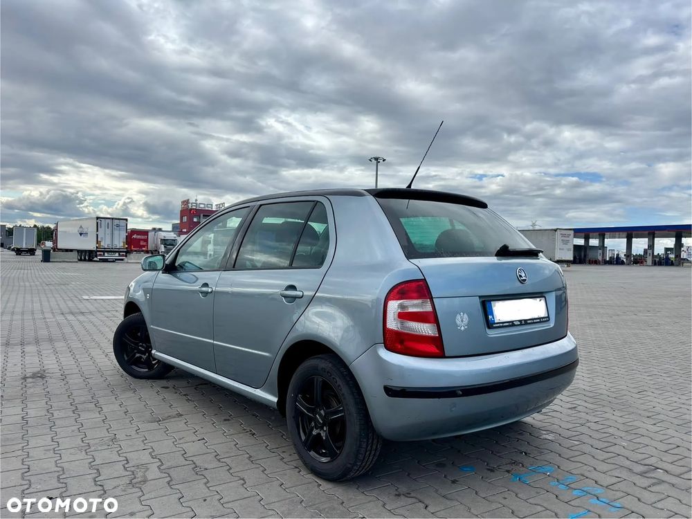 Skoda Fabia 1.4 16V Sportline - 4