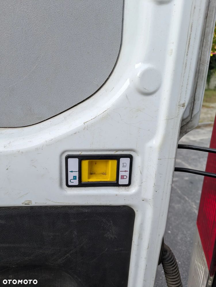 Ford Transit - 13