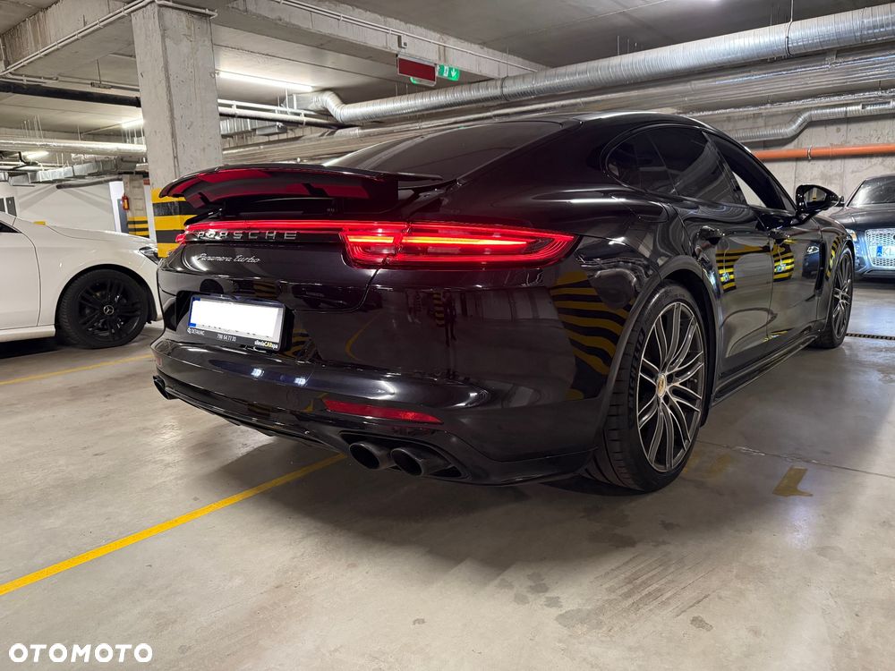 Porsche Panamera Turbo - 4