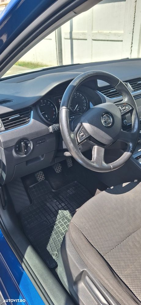 Skoda Octavia 1.6 TDI GREENLINE - 8