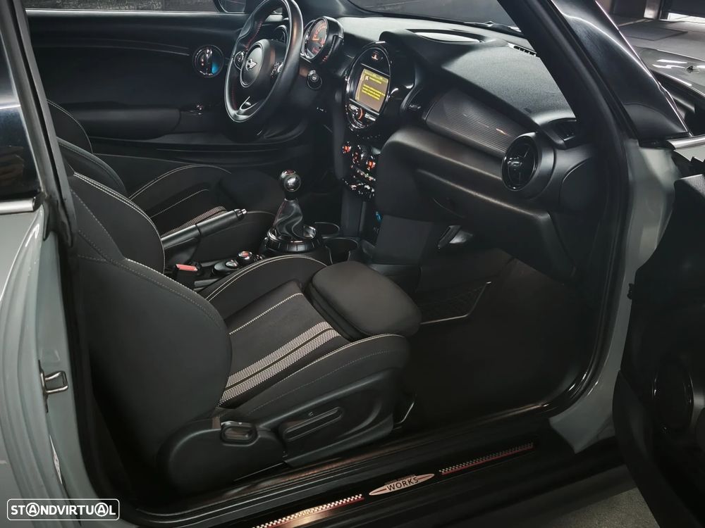 MINI 3 Portas - 33