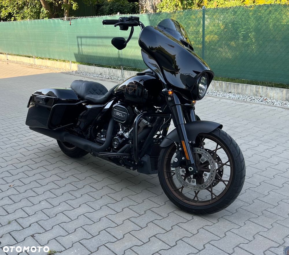 Harley-Davidson Touring Street Glide - 1