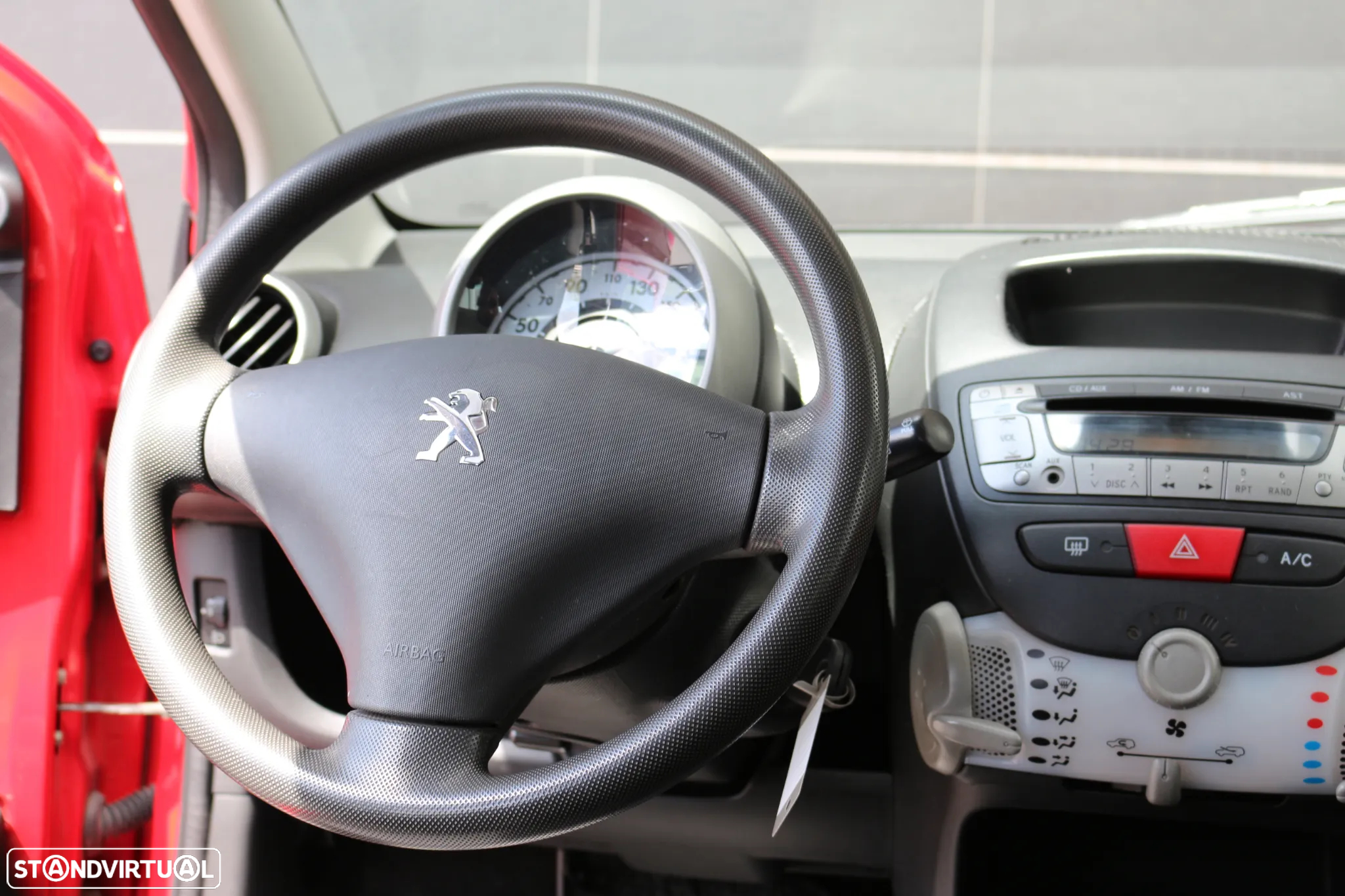 Peugeot 107 1.0 Trendy - 13