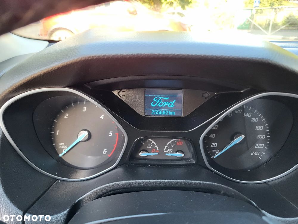Ford Focus 1.6 TDCi Titanium - 27