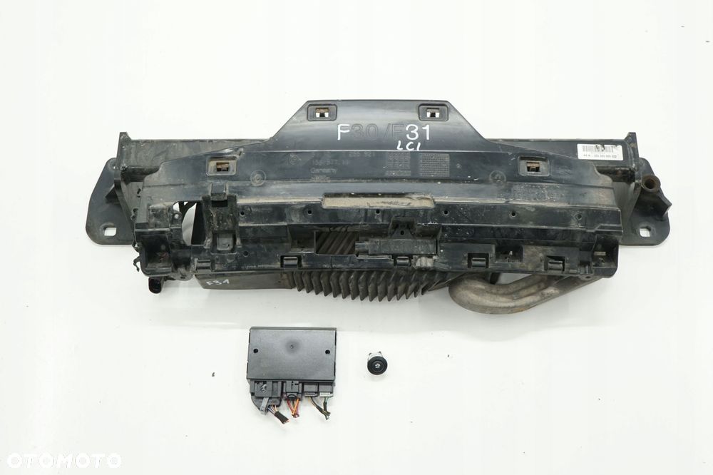 BMW 3 F30 F31 LCI HAK HOLOWNICZY WESTFALIA 6873703 - 1