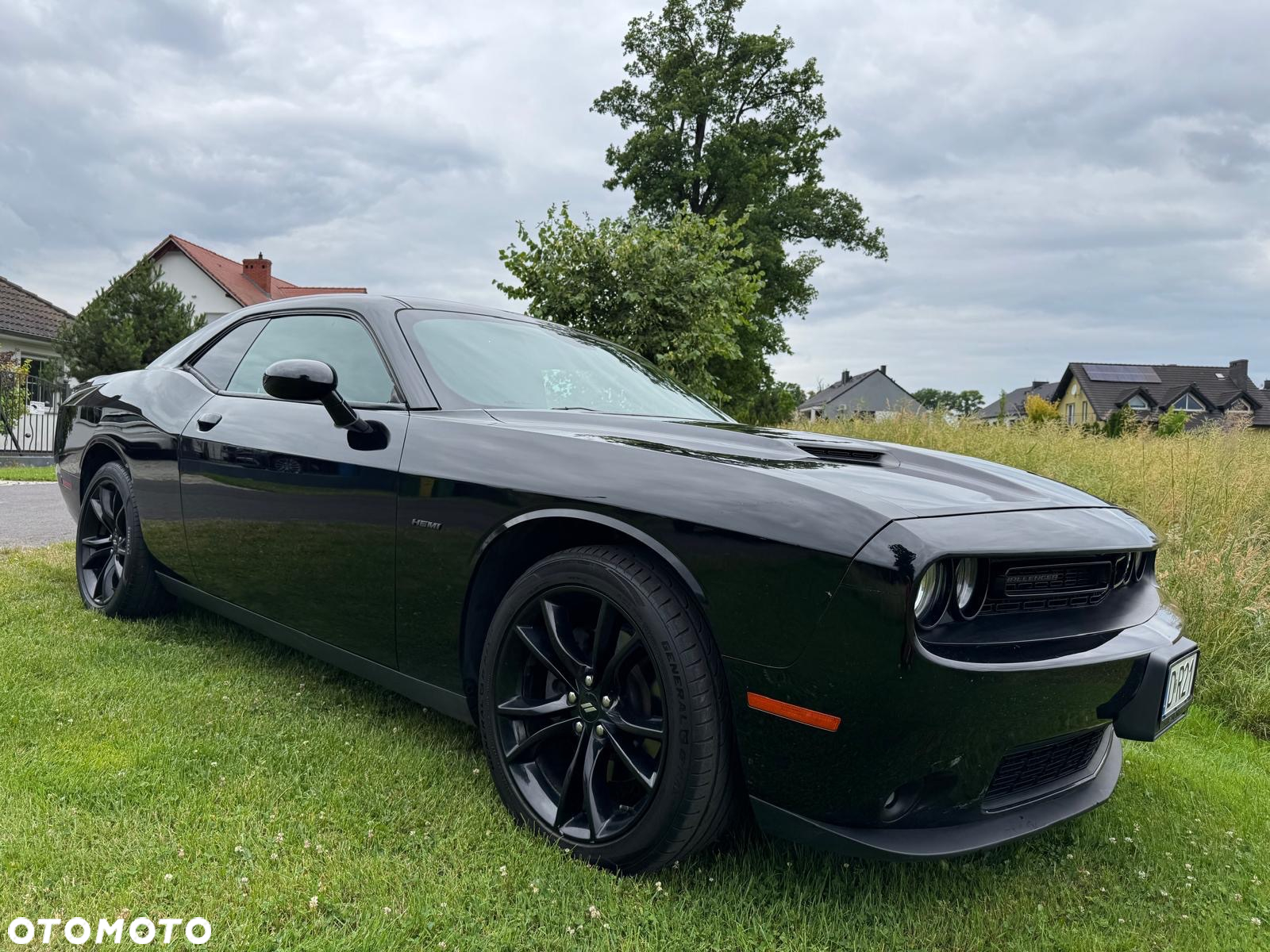 Dodge Challenger - 9