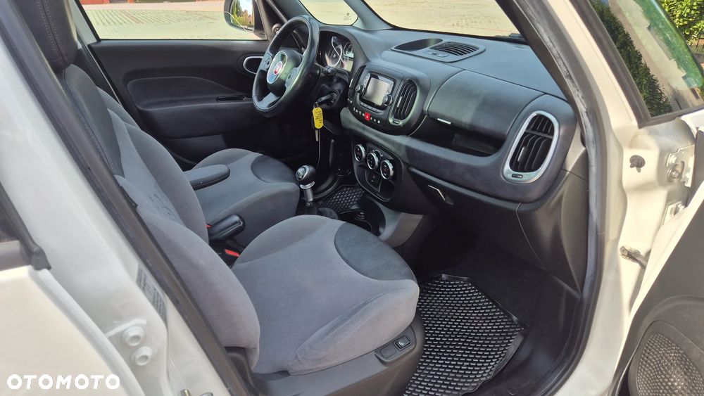 Fiat 500L 1.4 16V Urban Edition - 6