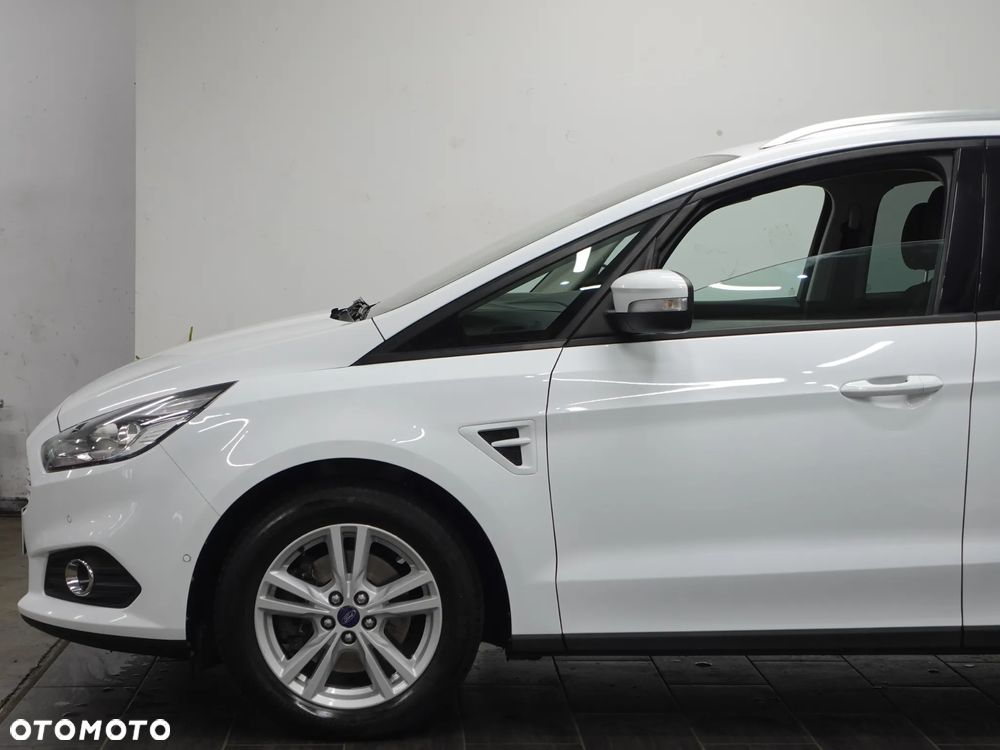 Ford S-Max - 15