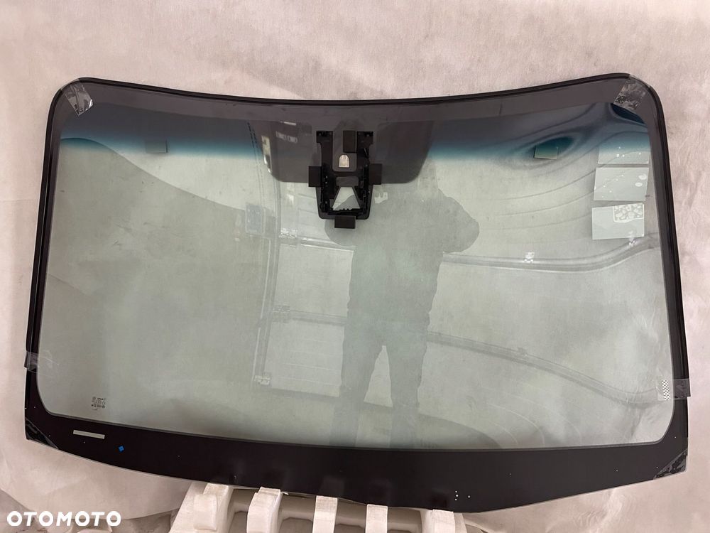szyba przednia czołowa toyota sienna po 2018 rok - 4
