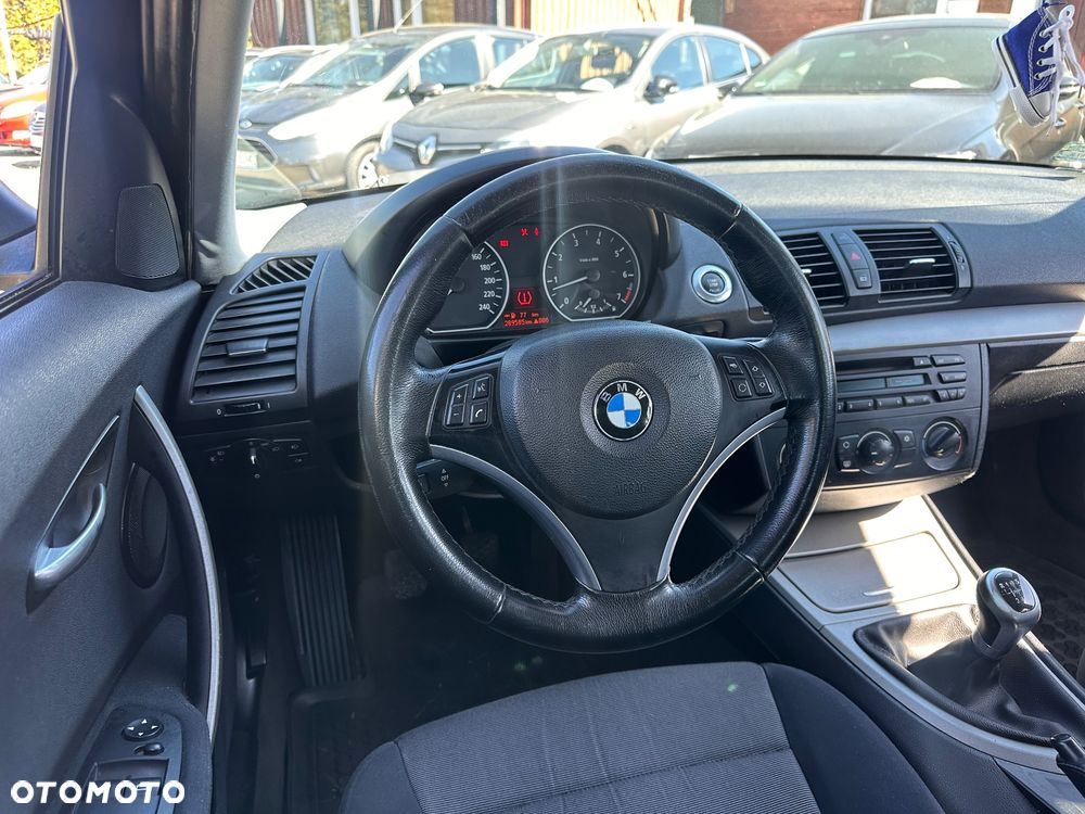 BMW Seria 1 116i - 13