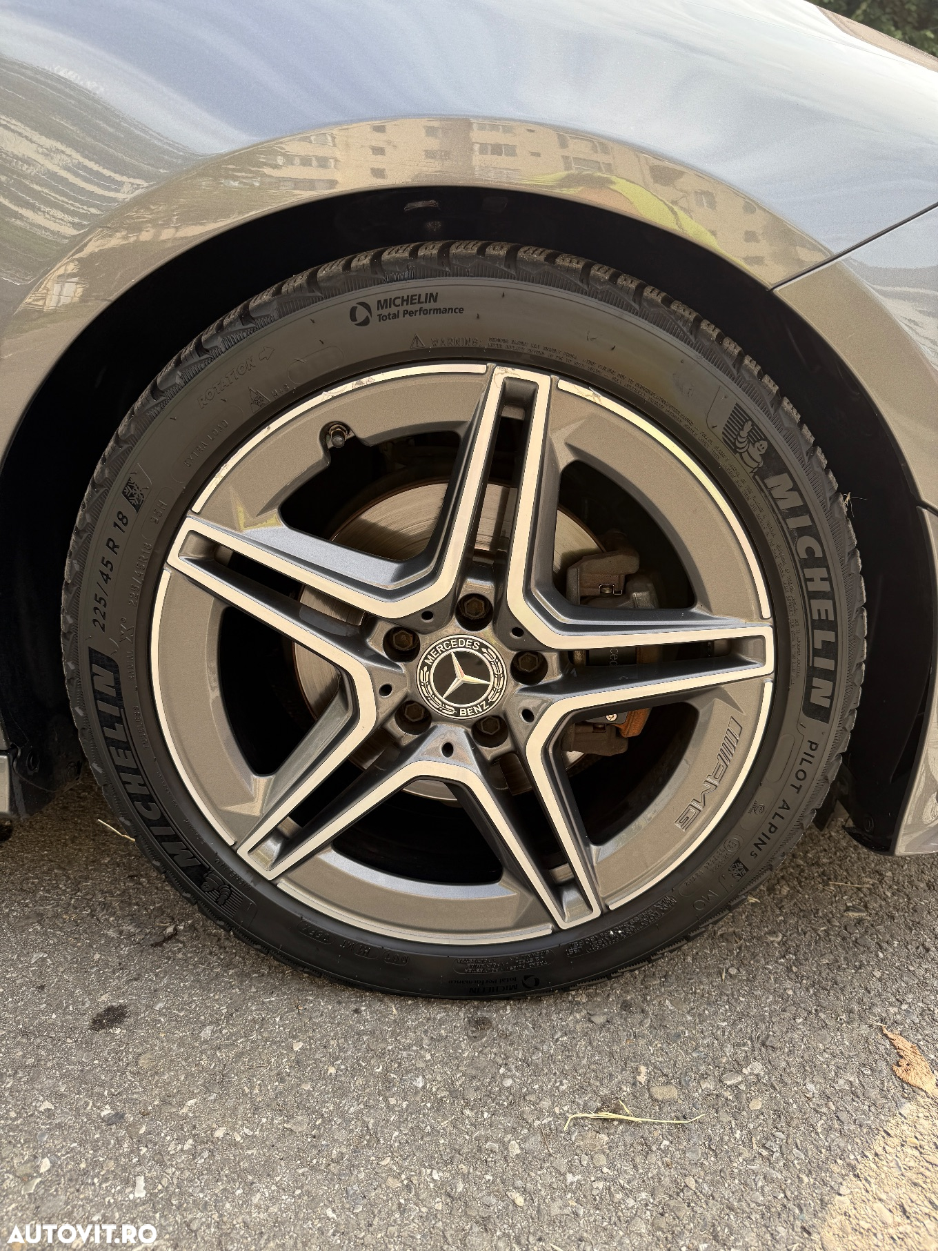 Mercedes-Benz CLA Shooting Brake 180 d 7G-DCT AMG Line - 12