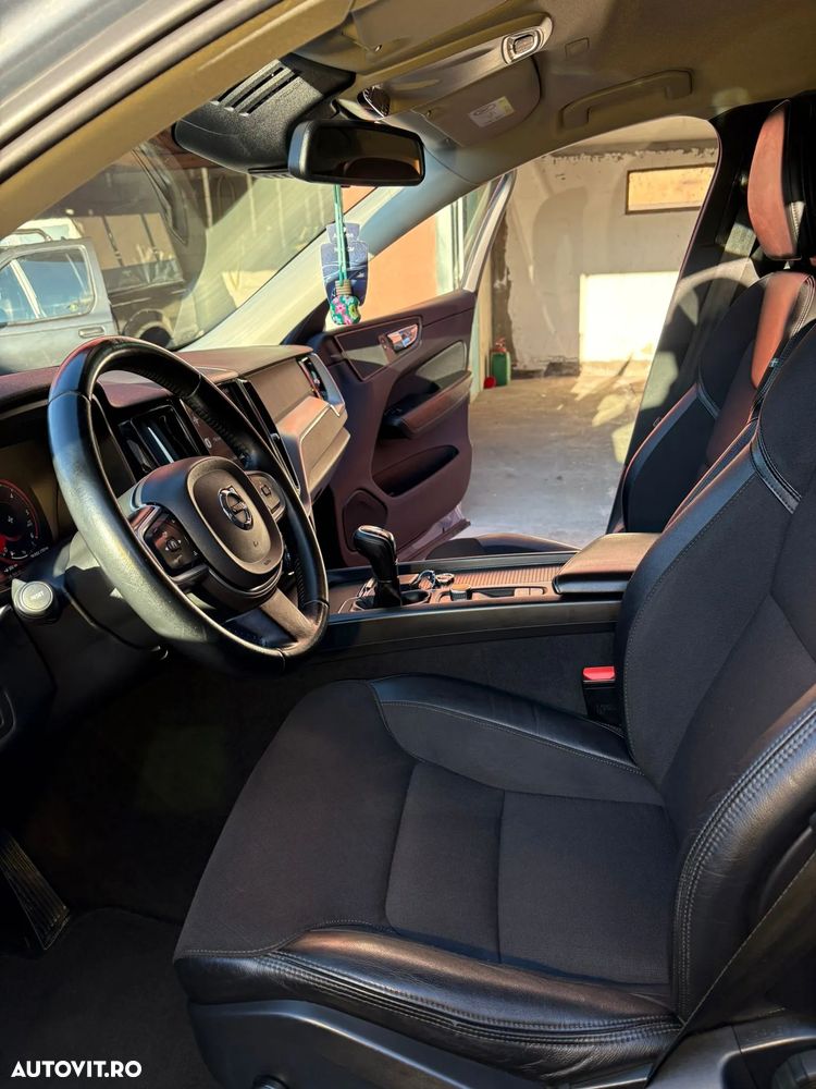 Volvo XC 60 D3 R-Design - 27