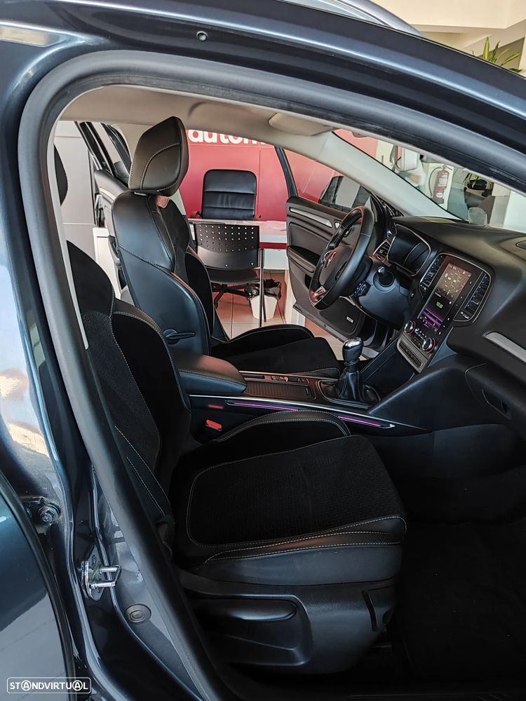 Renault Mégane Sport Tourer 1.5 Blue dCi Bose Edition - 19