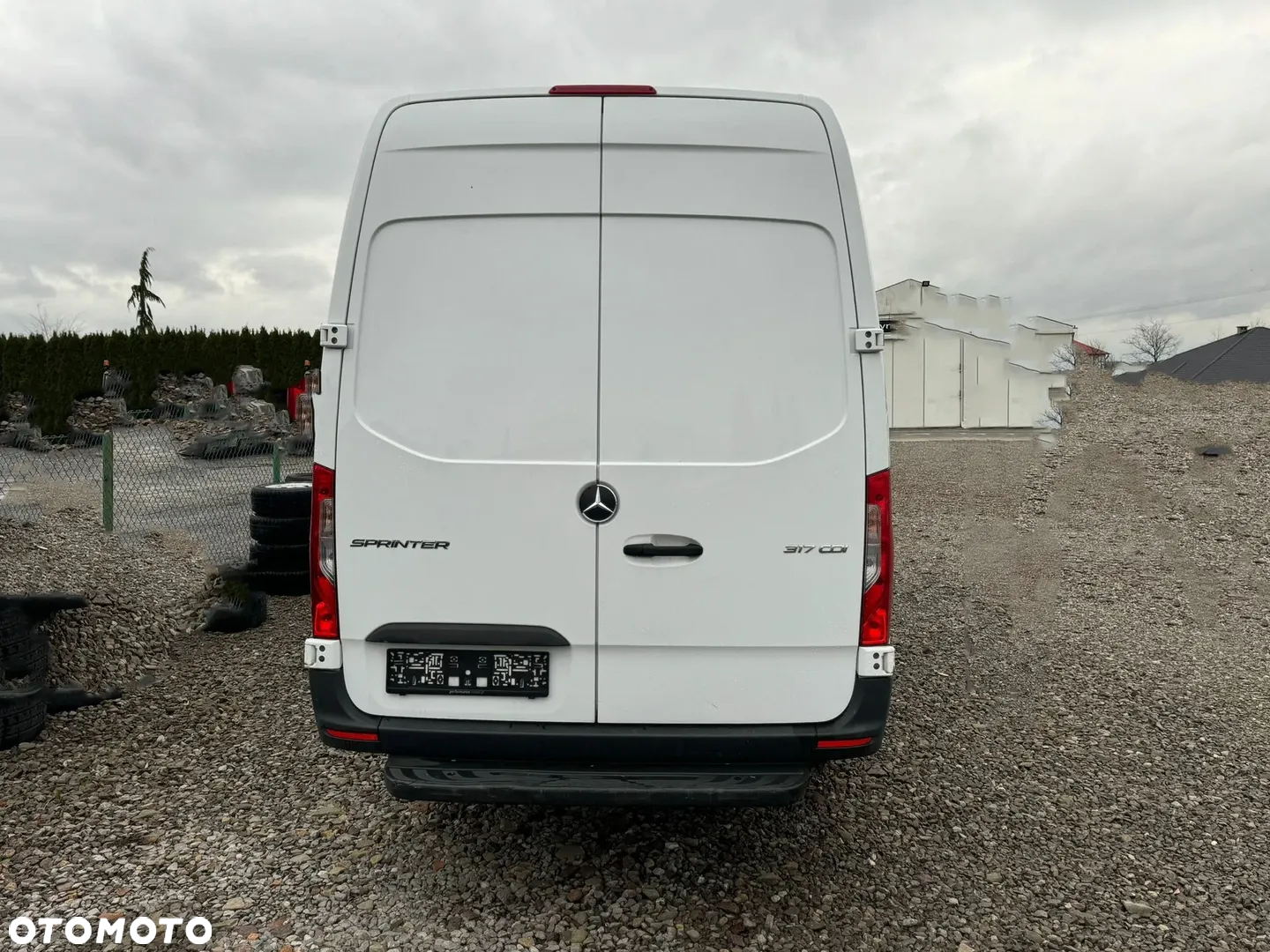 Mercedes-Benz Sprinter - 5