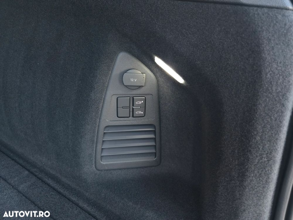 Volkswagen Touareg V6 TDI SCR 4Motion Aut. R-Line FINAL EDITION - 33