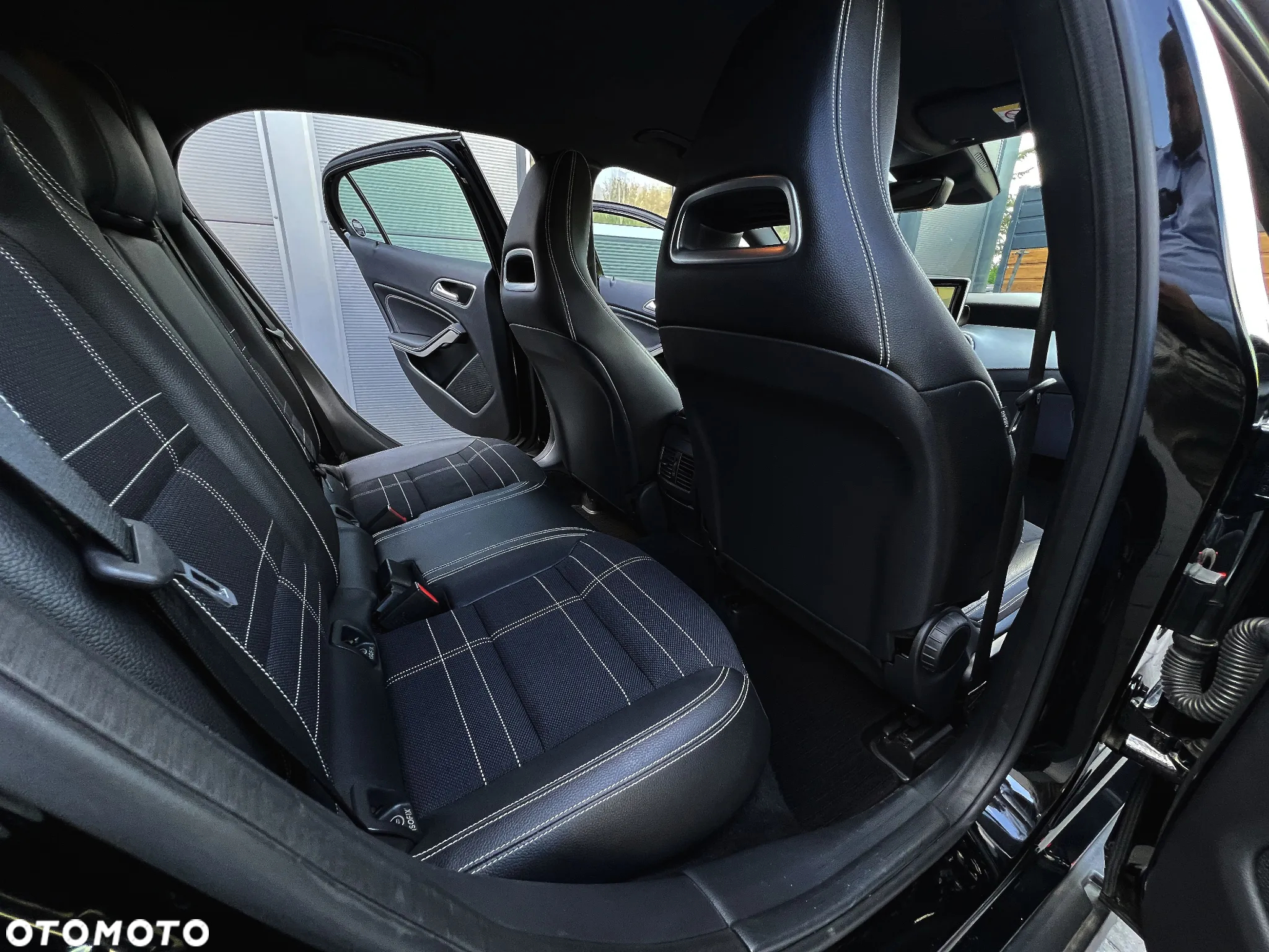 Mercedes-Benz GLA 250 7G-DCT - 18