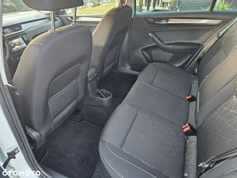 Skoda RAPID 1.0 TSI Clever - 25