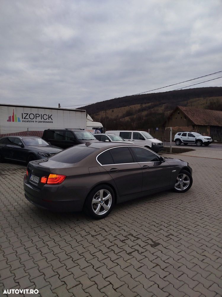BMW Seria 5 520d - 3