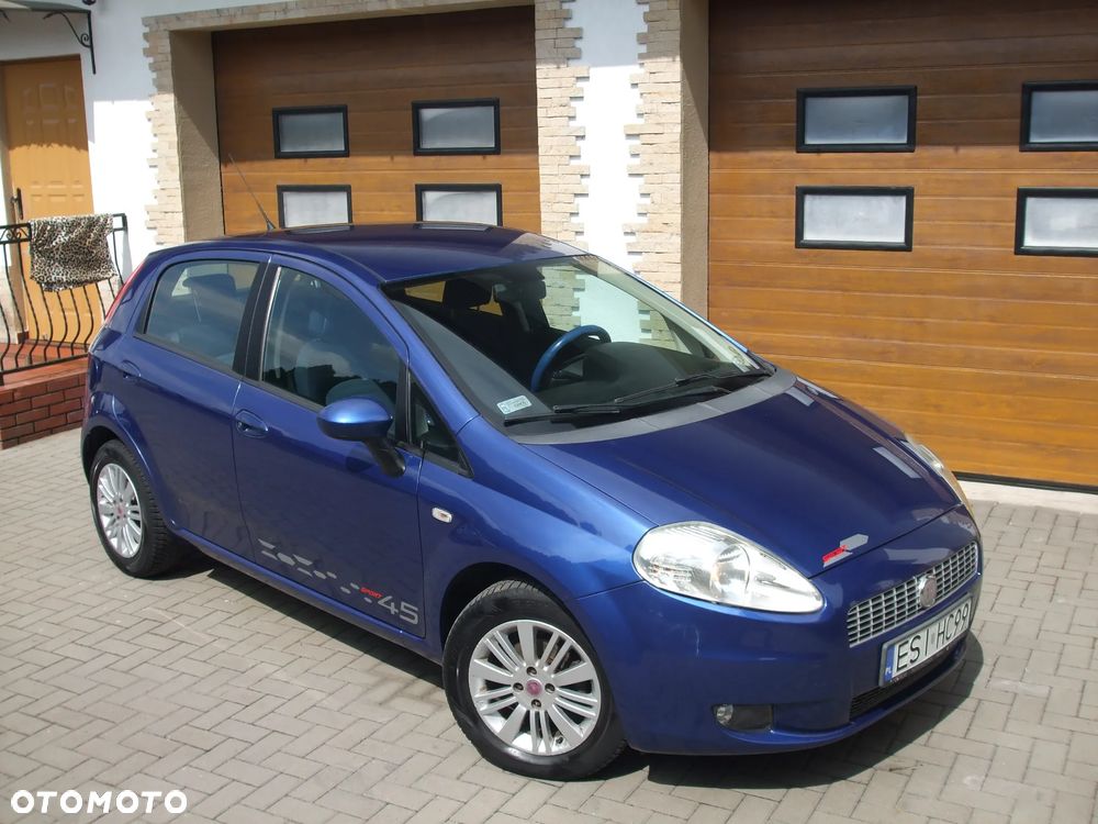 Fiat Grande Punto Actual 1.4 8V Estiva Blue&Me - 36