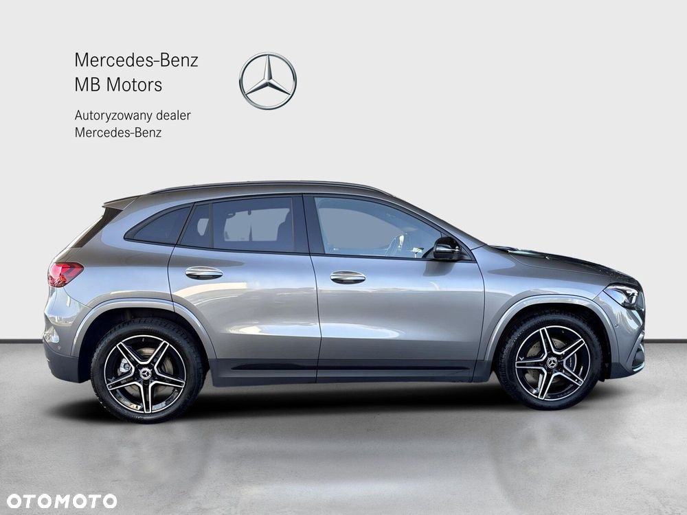 Mercedes-Benz GLA - 7