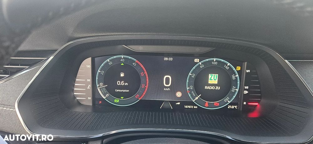 Skoda Octavia 2.0 TDI STYLE DSG - 6