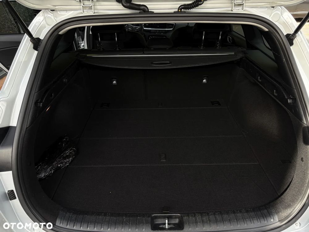 Kia Ceed - 34
