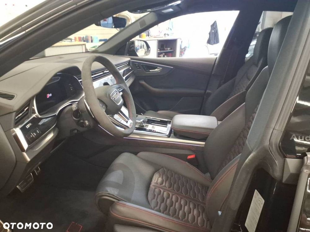 Audi RS Q8 - 7