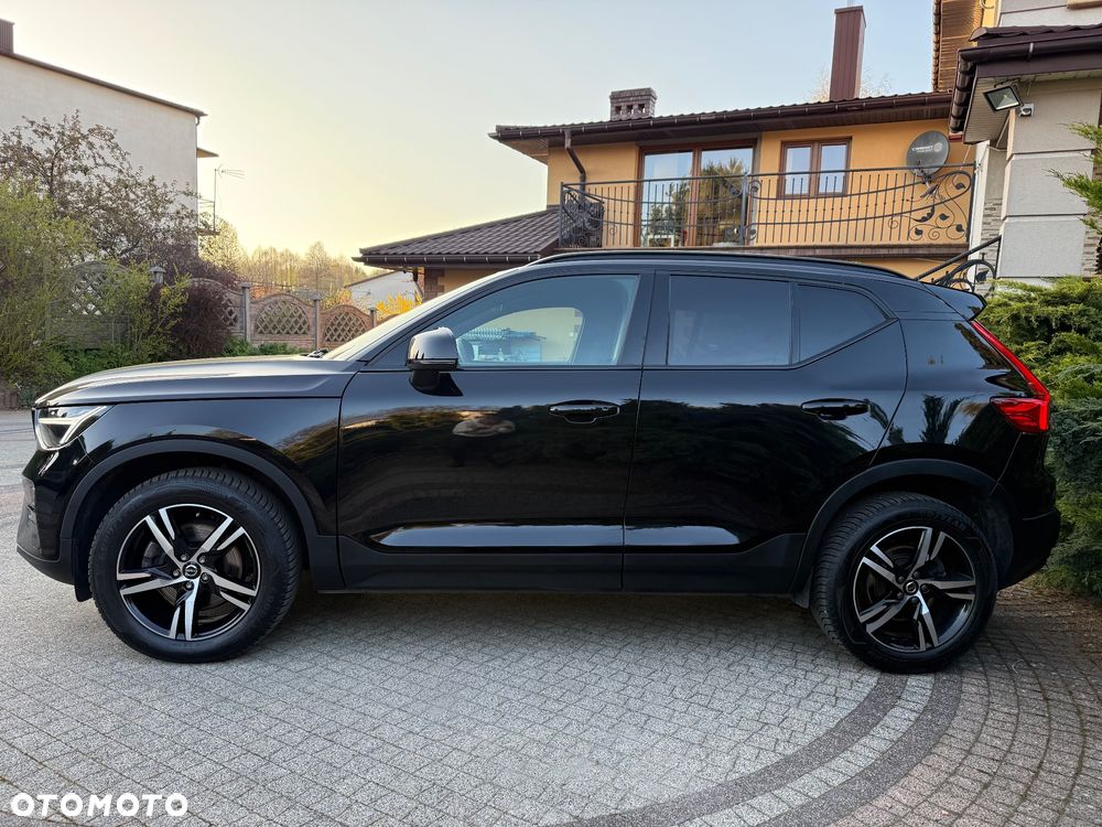 Volvo XC 40 B4 B DKG Plus Black Edition - 9