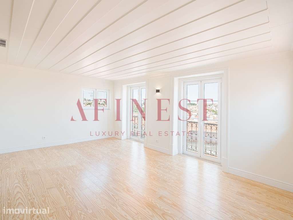 APARTAMENTO T2 REMODELADO NO CHIADO - LARGO DO CARMO VISTA RIO E CA... - Grande imagem: 5/55