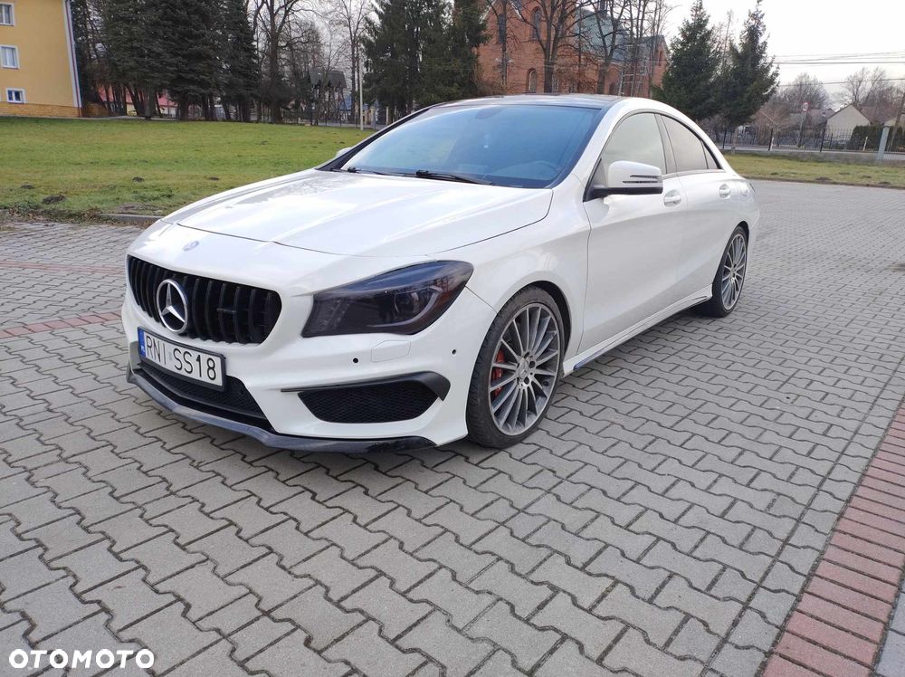 Mercedes-Benz CLA 45 AMG 4Matic 7G-DCT - 9