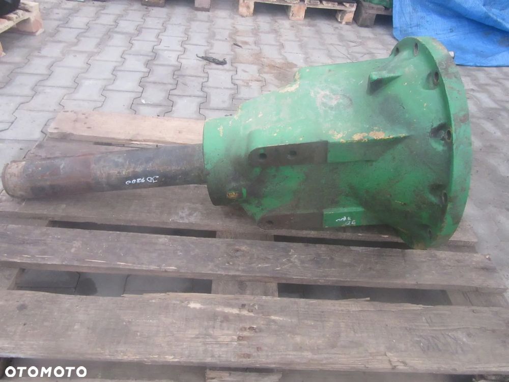 Zwolnica tył obudowa pochwa półoś John Deere 7610 7710 7810 - 2