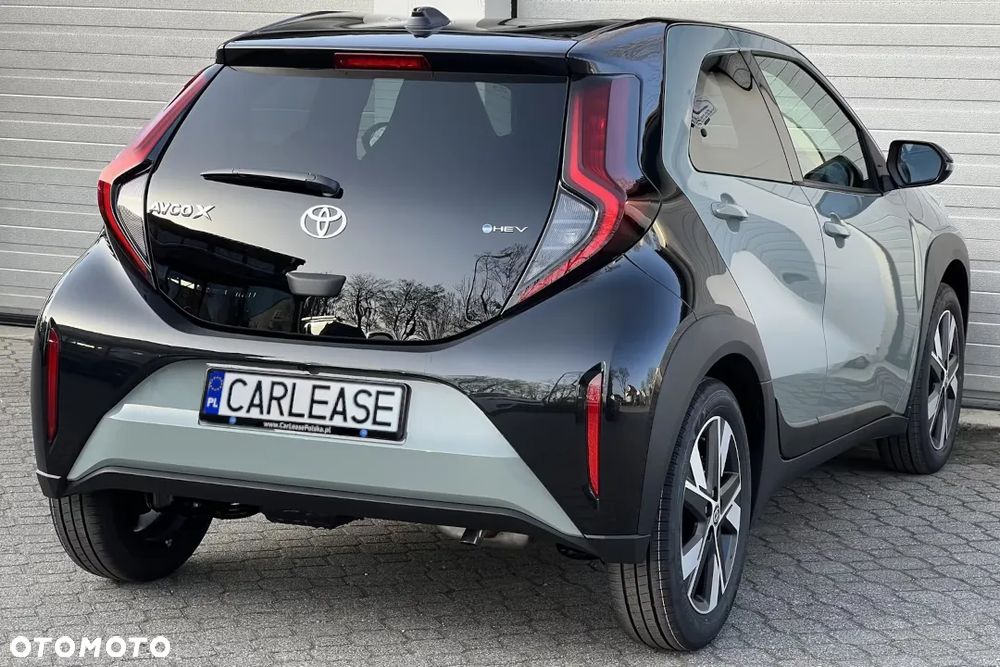 Toyota Aygo X Hybrid 1.5 Style e-CVT - 9