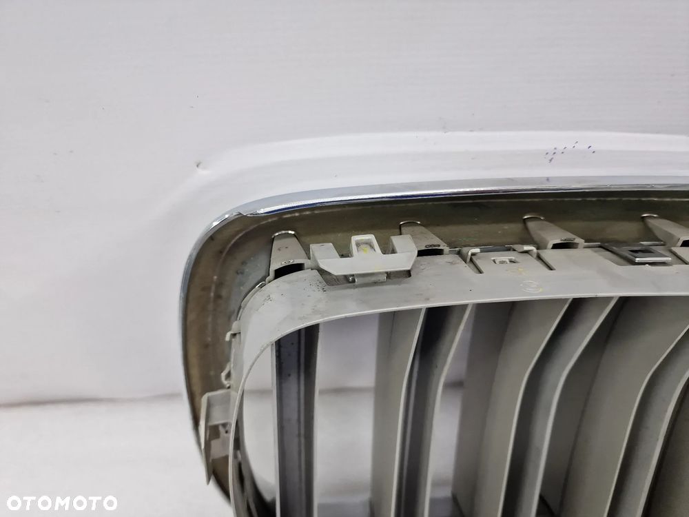 BMW X5 / X6 F15 / F16 PRAWA NERKA / ATRAPA / GRILL PRZEDNI PRZÓD , NR 7316076 / 7316058 / 7316054 ,  NR AUKCJI GL284 - 11