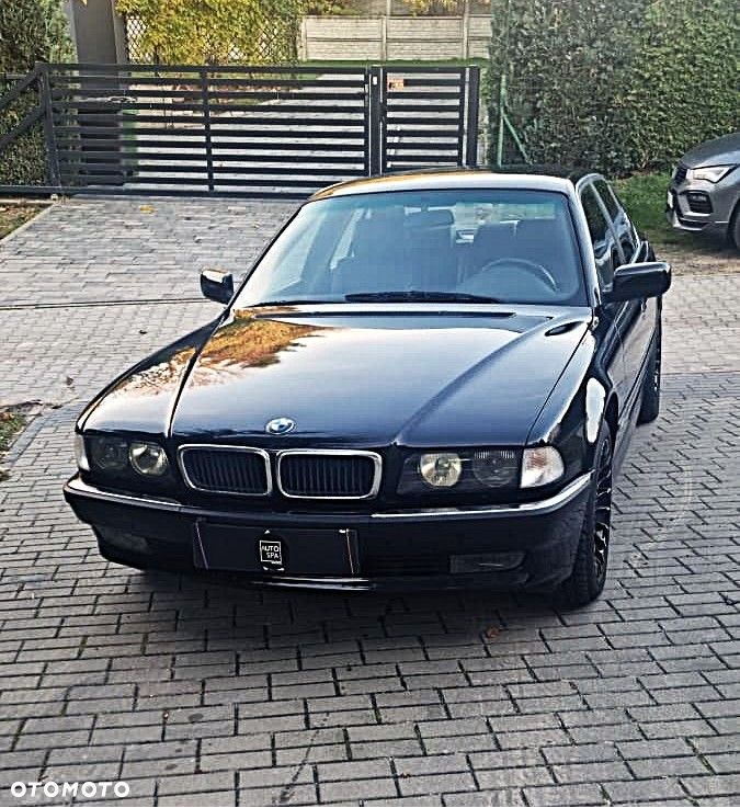 BMW Seria 7 - 1