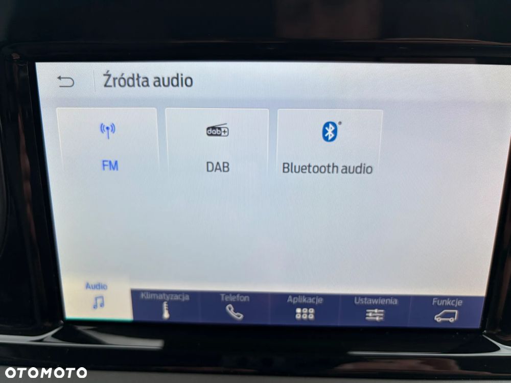 Ford Transit Courier - 17