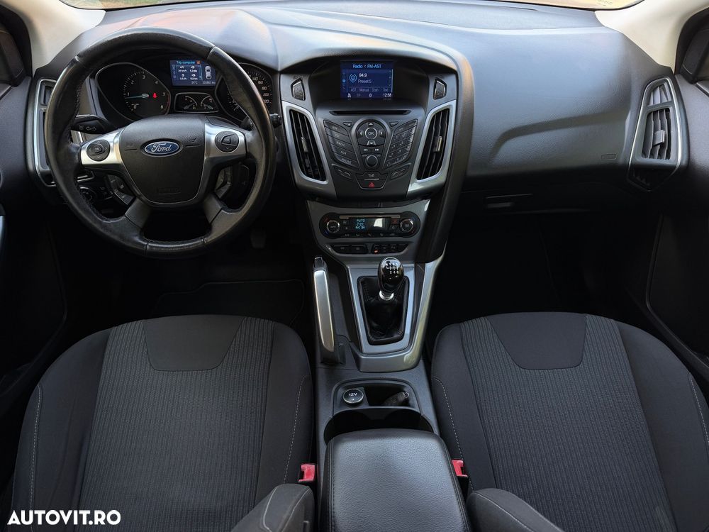 Ford Focus 1.6 TDCI DPF Trend - 8