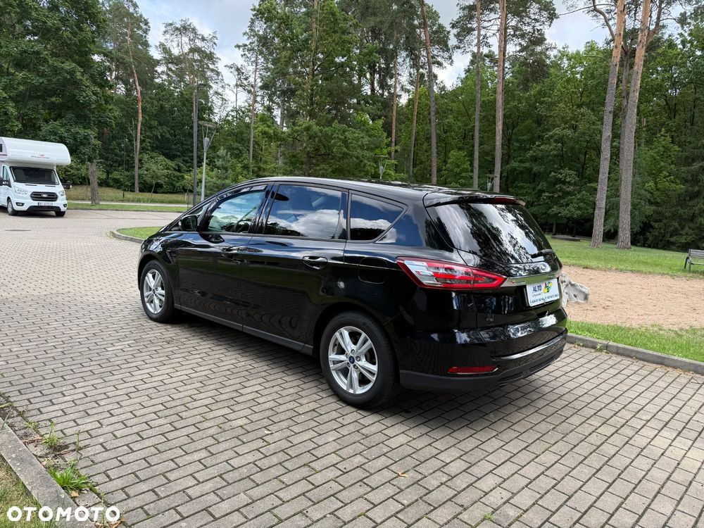 Ford S-Max - 10