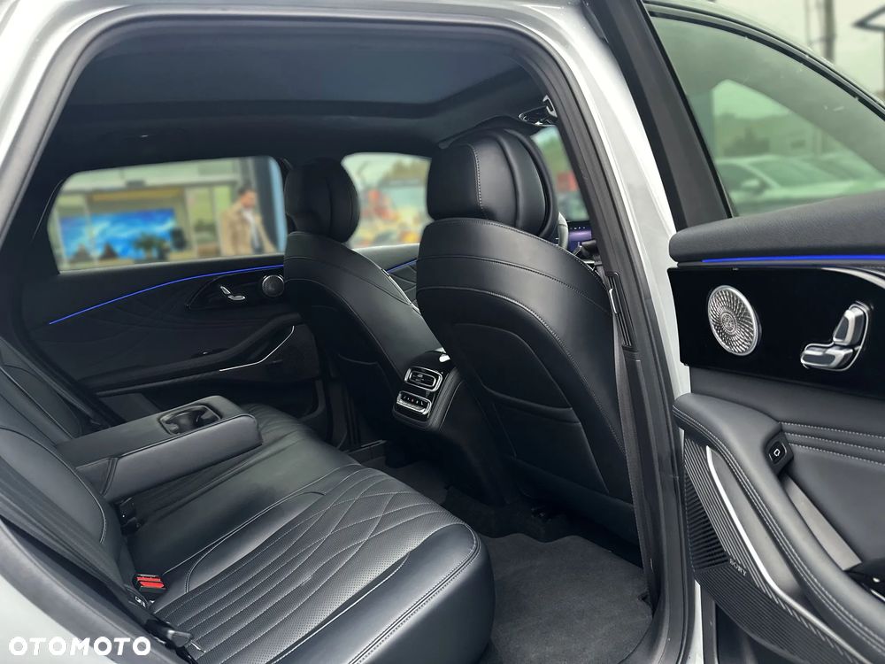Omoda 9 1.5 Super Hybrid Exclusive AWD - 16