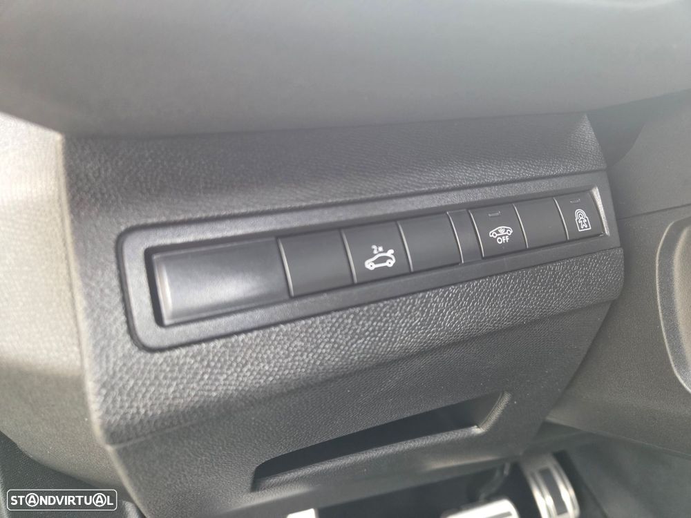 Peugeot 3008 1.5 BlueHDi GT Line EAT8 - 25