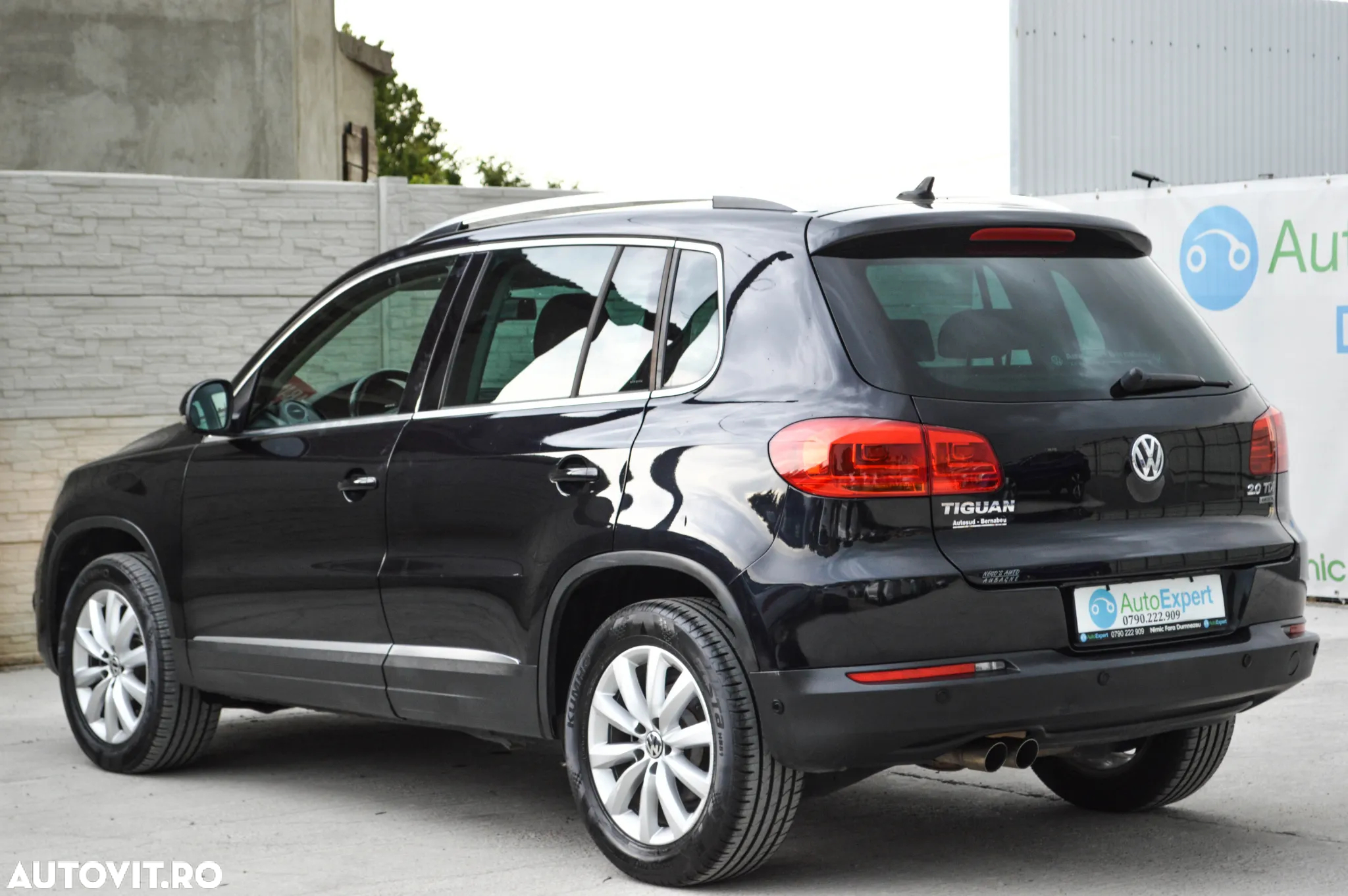 Volkswagen Tiguan 2.0 TDI DPF 4Motion BlueMotion Technology DSG Lounge Sport & Style - 15