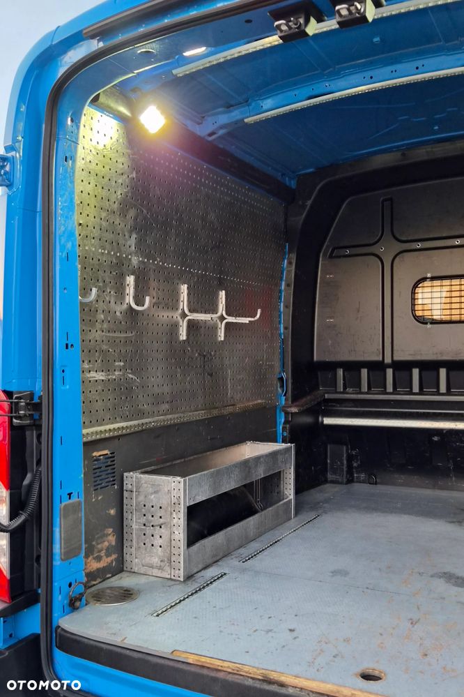 Ford Transit 2.0D L3H2 5 osobowy Brygadówka Webasto - 9