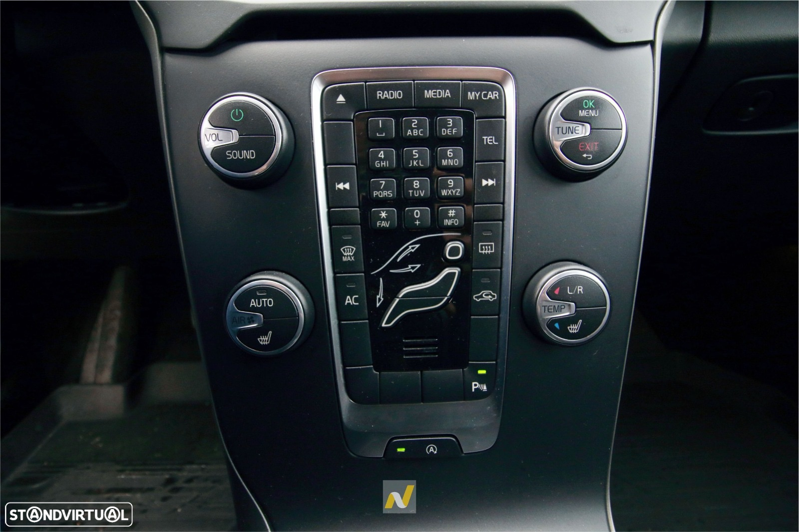 Volvo V40 1.6 D2 Momentum Powershift Eco - 9
