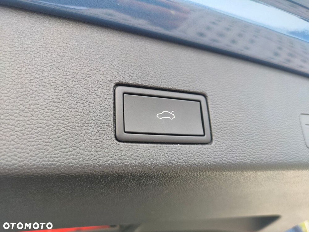 Volkswagen Golf - 37