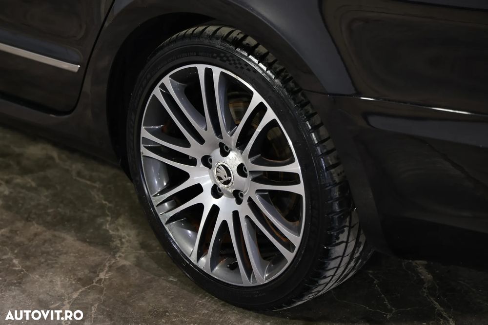 Skoda Superb 1.6 TDI Elegance - 30