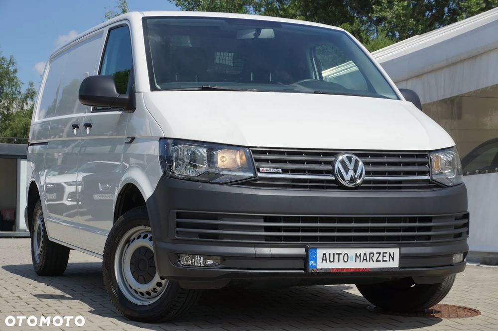 Volkswagen Transporter - 1
