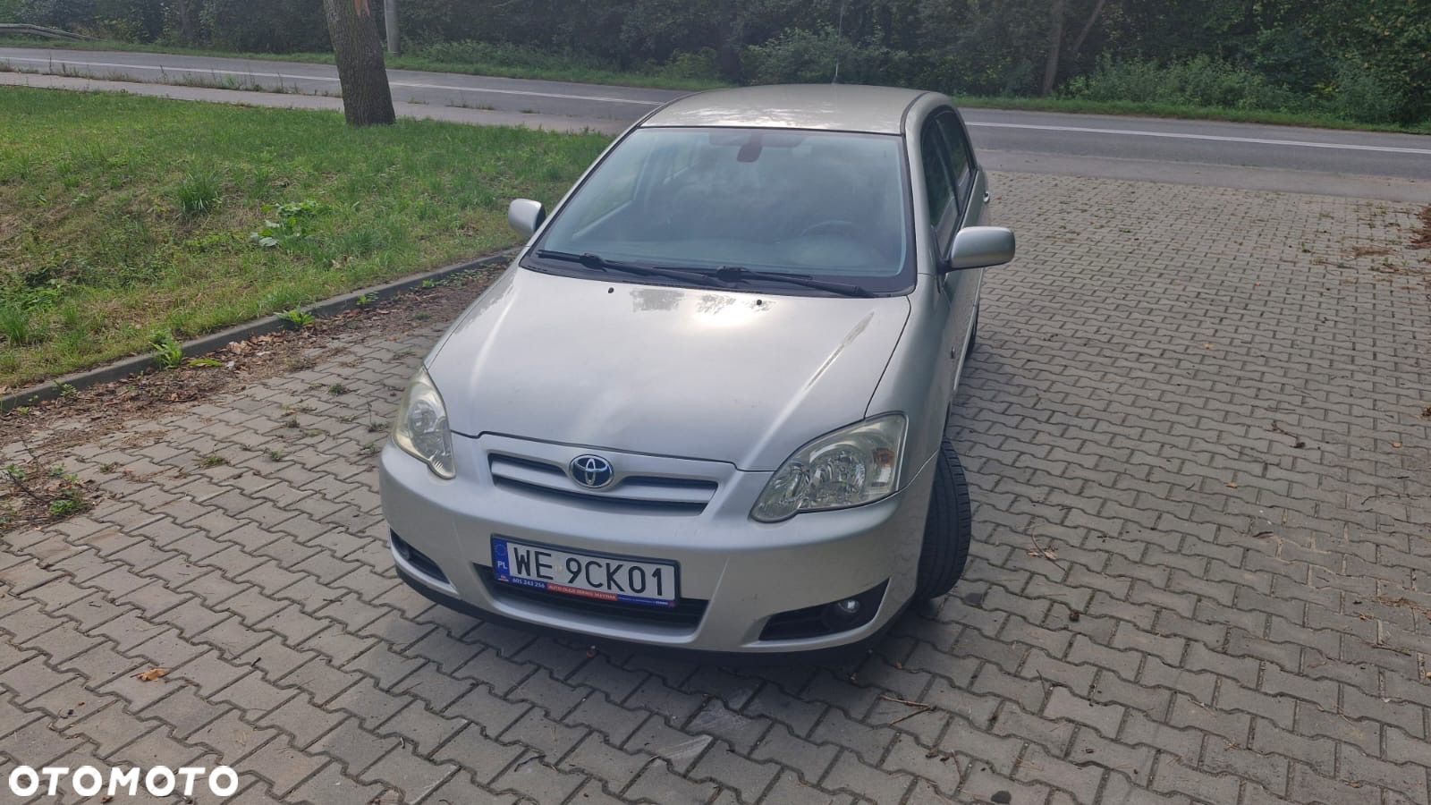 Toyota Corolla 2.0 D-4D Luna - 1