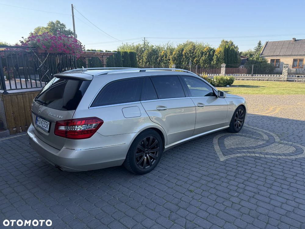 Mercedes-Benz Klasa E 350 CDI 4-Matic BlueEff - 9