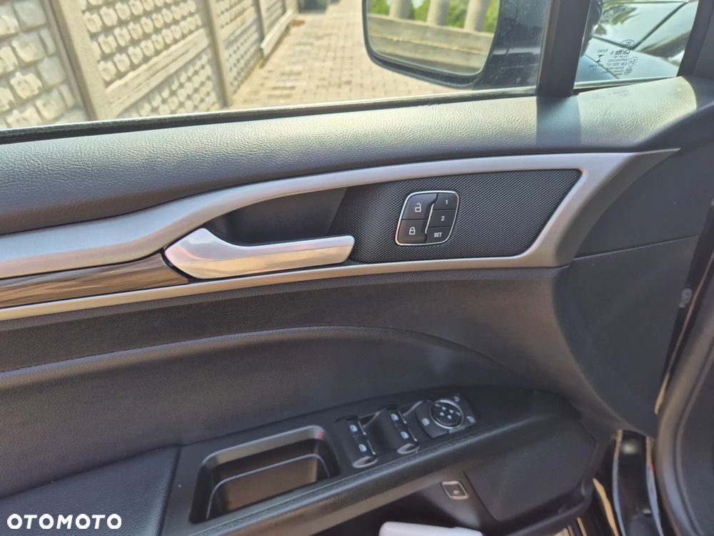 Ford Mondeo - 8