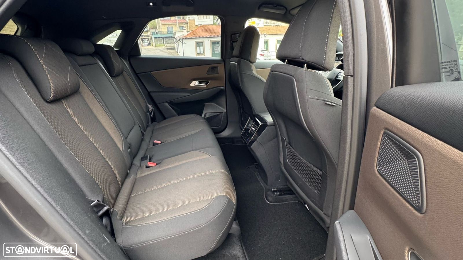 DS DS7 Crossback 1.5 BlueHDi Be Chic EAT8 - 13